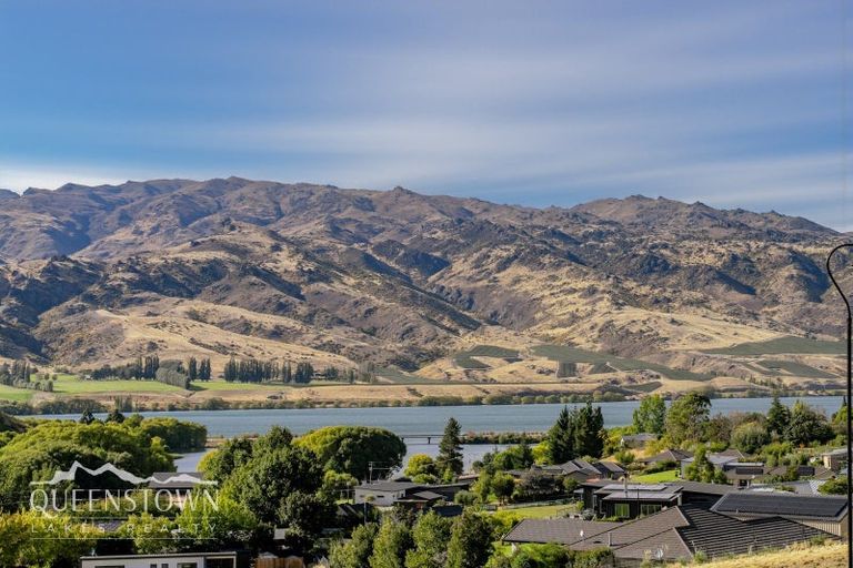 Photo of property in 1 Velden Place, Lowburn, Cromwell, 9384