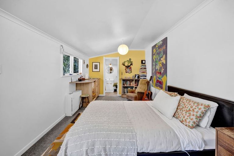 Photo of property in 32 Wynyard Street, Normanby, Hawera, 4614