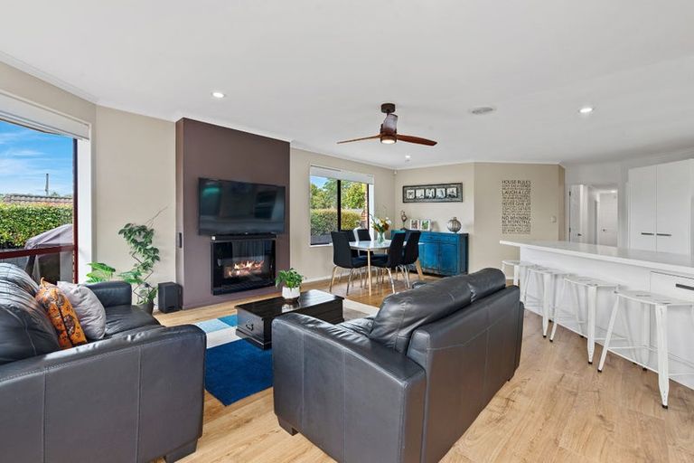 Photo of property in 101 Te Wharau Drive, Greenhithe, Auckland, 0632