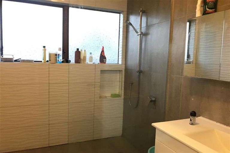 Photo of property in 70 Mahunga Drive, Favona, Auckland, 2024