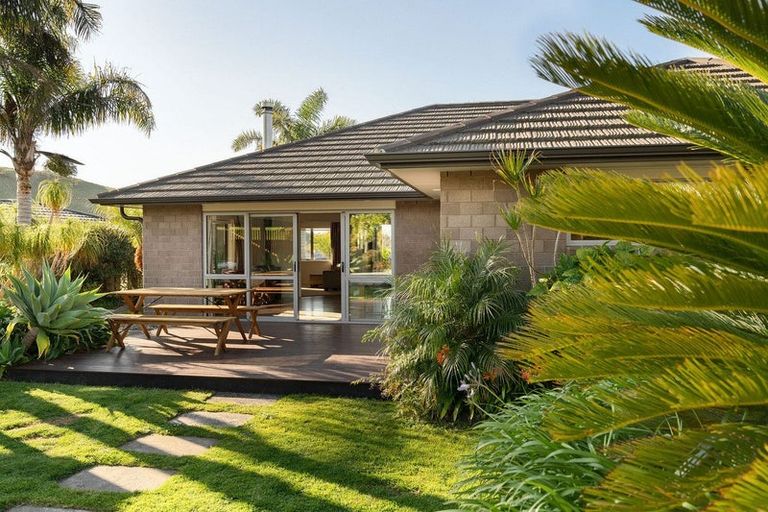 Photo of property in 190 Ballintoy Park Drive, Welcome Bay, Tauranga, 3175