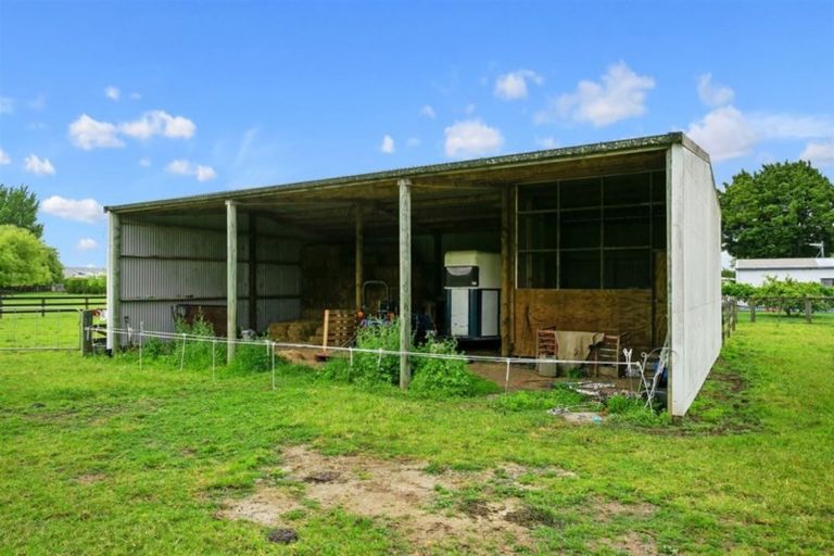 Photo of property in 126 Saint Kilda Road, Cambridge, 3493