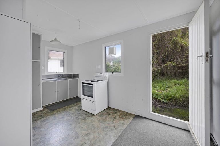 Photo of property in 49a Tauhuri Street, Manaia, 4612