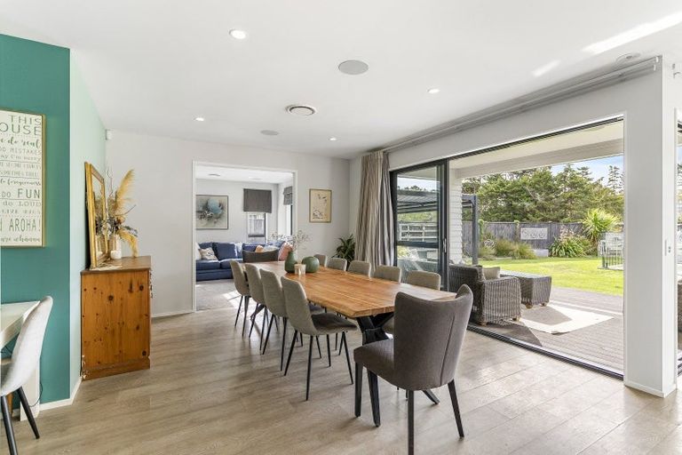Photo of property in 19 Kahika Grove, Huapai, Kumeu, 0810