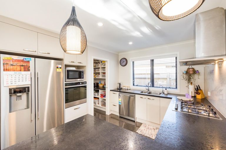 Photo of property in 6 Varsity Heights, Fitzherbert, Palmerston North, 4410