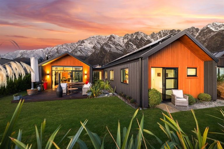 Photo of property in 3 Polperro Court, Jacks Point, Queenstown, 9371
