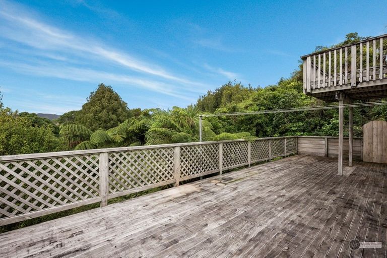 Photo of property in 11 Panorama Grove, Harbour View, Lower Hutt, 5010