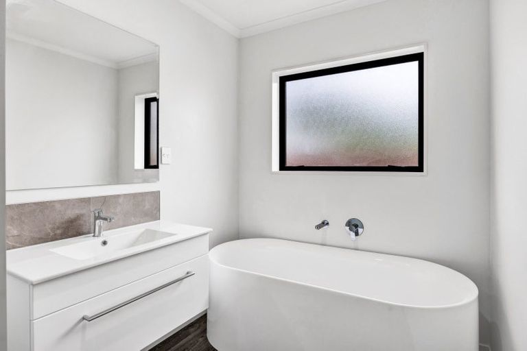 Photo of property in 7 Egmont Street, Hawera, 4610