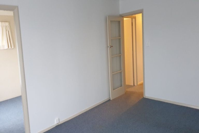 Photo of property in 28 Gibbons Street, Upper Hutt Central, Upper Hutt, 5018