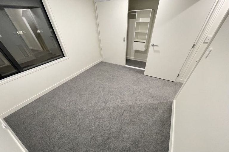 Photo of property in 42e Westgate Drive, Westgate, Auckland, 0614