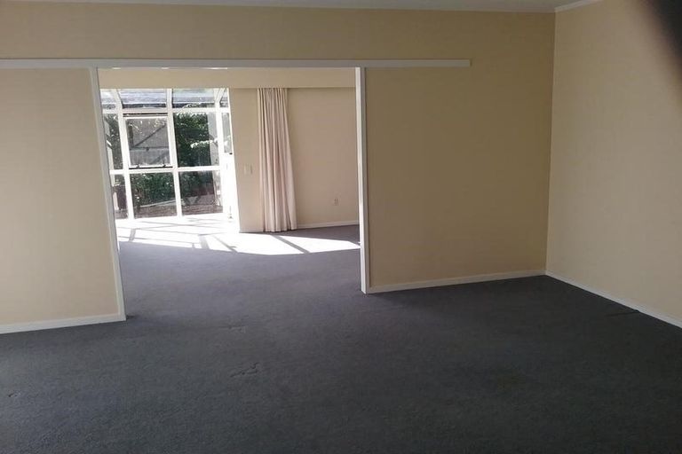 Photo of property in 384 Great South Road, Opaheke, Papakura, 2113