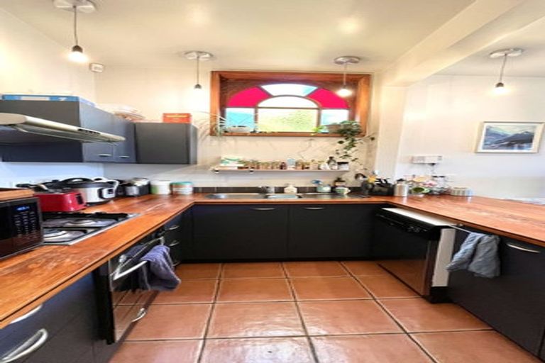 Photo of property in 37 Lawrence Street, Newtown, Wellington, 6021
