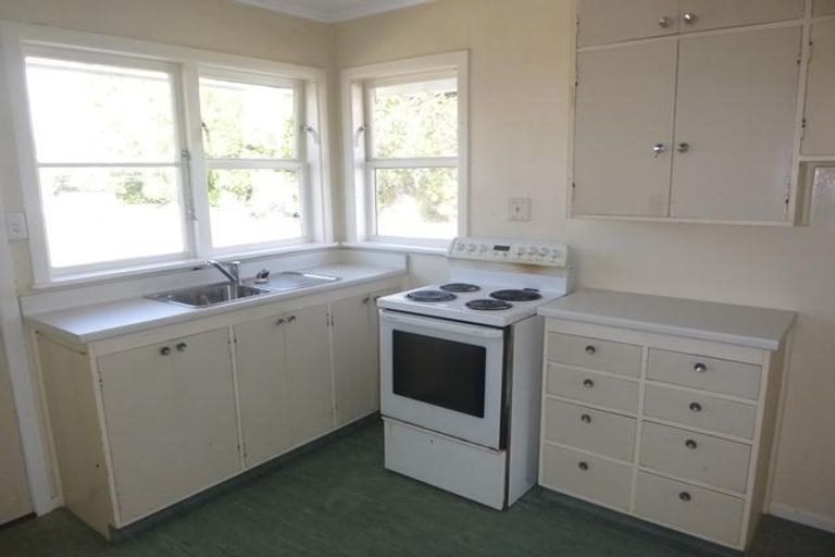 Photo of property in 3a Camp Street, Silverstream, Upper Hutt, 5019