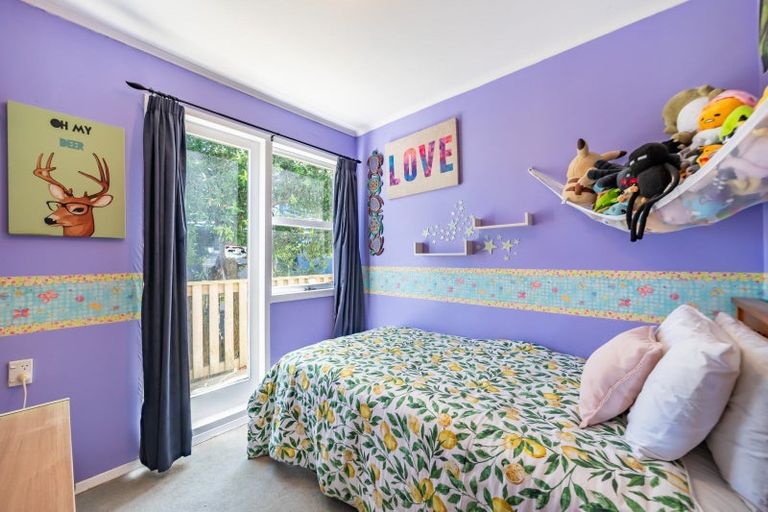 Photo of property in 16 Shalimar Crescent, Khandallah, Wellington, 6035