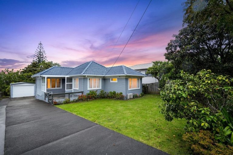 Photo of property in 58 Royal Road, Massey, Auckland, 0614