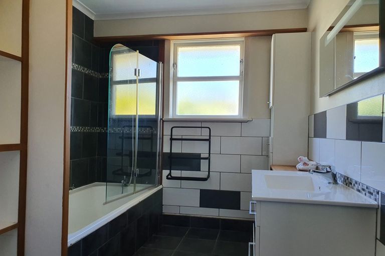 Photo of property in 12 Rimu Street, Naenae, Lower Hutt, 5011