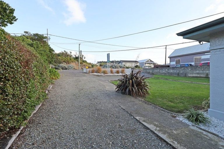 Photo of property in 23 Blackwater Street, Bluff, 9814