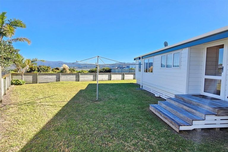 Photo of property in 117 Kelly Jade Avenue, Matarangi, Whitianga, 3592