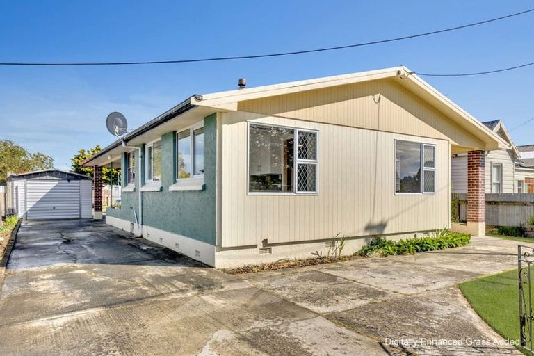 Photo of property in 19 Railway Esplanade, East Gore, Gore, 9710