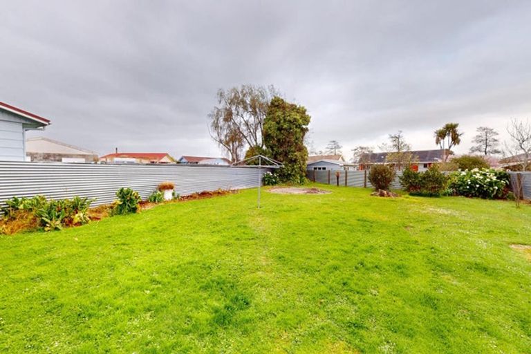 Photo of property in 82 Stillwater Place, Westbrook, Palmerston North, 4412