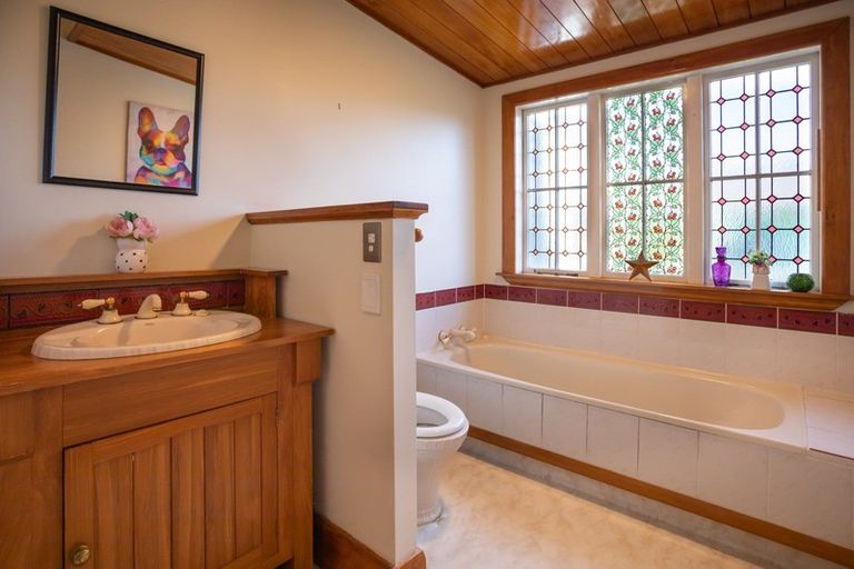 Photo of property in 102 Maxwells Line, Awapuni, Palmerston North, 4412