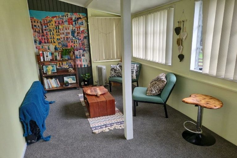 Photo of property in 7a Litchfield Place, Clarks Beach, 2122