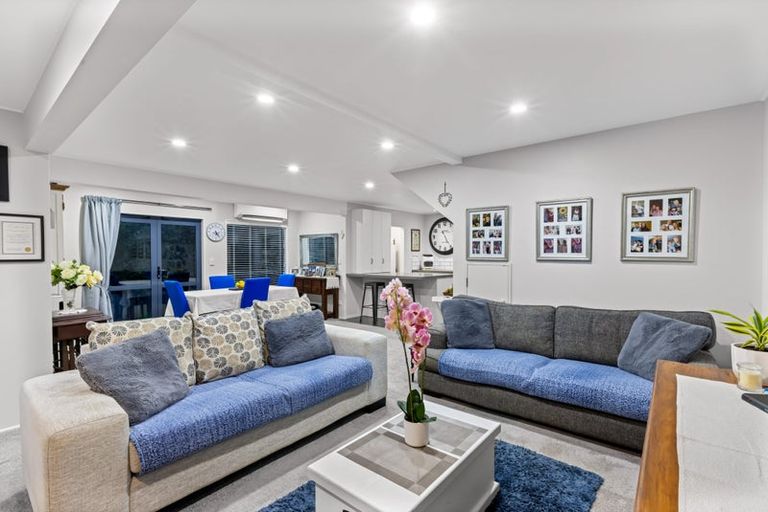 Photo of property in 28 Donald Street, Stanmore Bay, Whangaparaoa, 0932