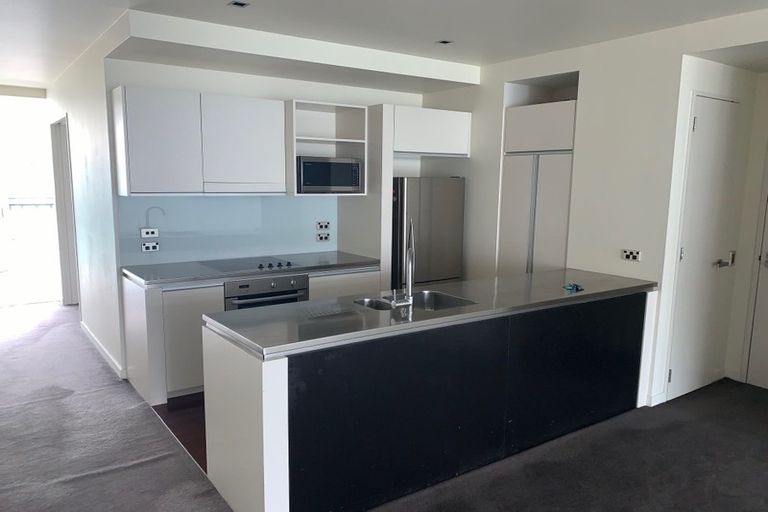 Photo of property in Stratis Apartments At Lighter Quay, 310/83 Halsey Street, Auckland Central, Auckland, 1010