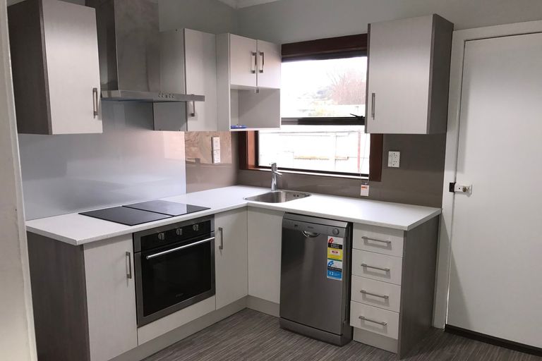 Photo of property in 10 Lochend Street, Musselburgh, Dunedin, 9013