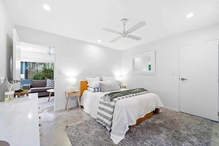 Photo of property in 11 Lagoon Way, Omaha, 0986