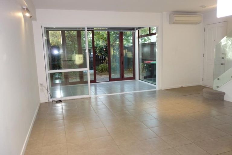 Photo of property in 11/16 Derby Street, St Albans, Christchurch, 8014