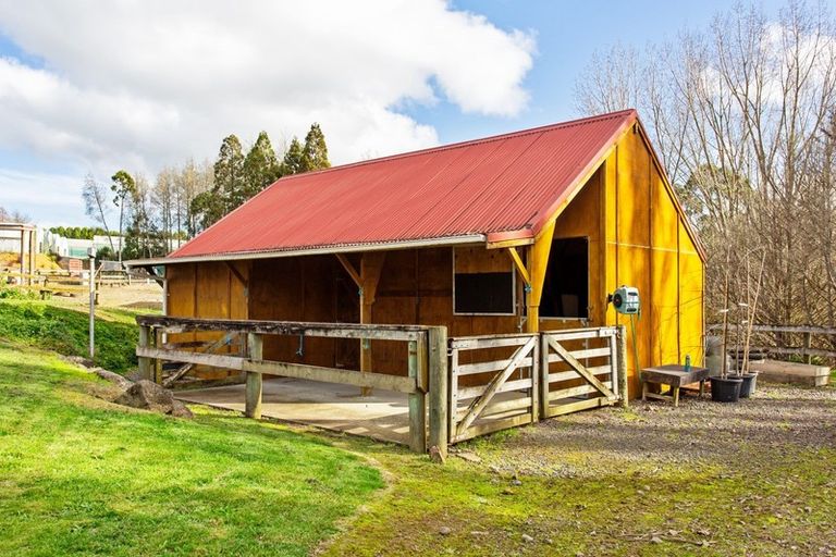 Photo of property in 129 Gelling Road, Ararimu, Papakura, 2583