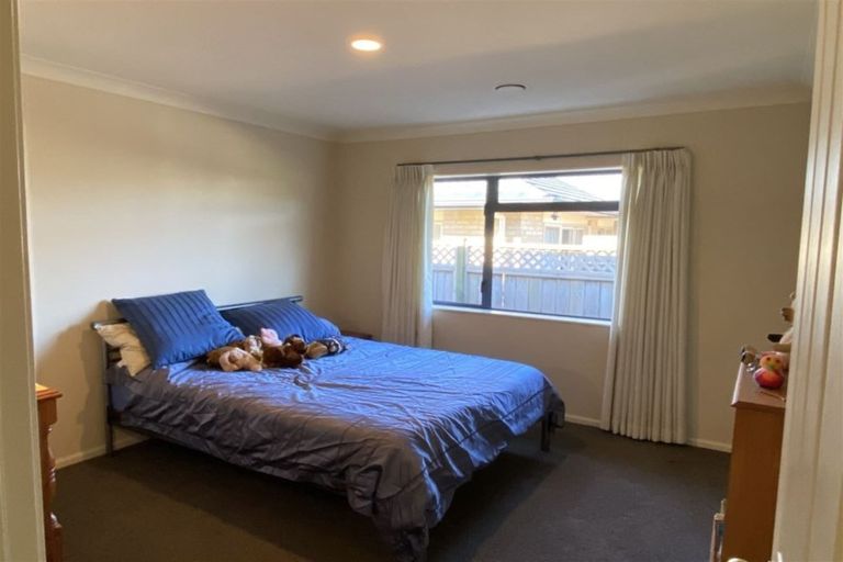 Photo of property in 2 Sunset Drive, Pukekohe, 2120