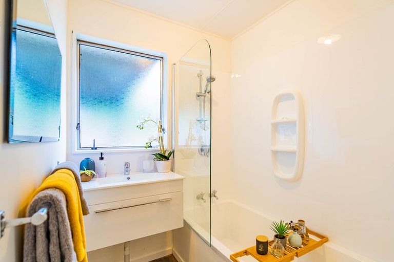 Photo of property in 95a Arawhata Road, Paraparaumu, 5032