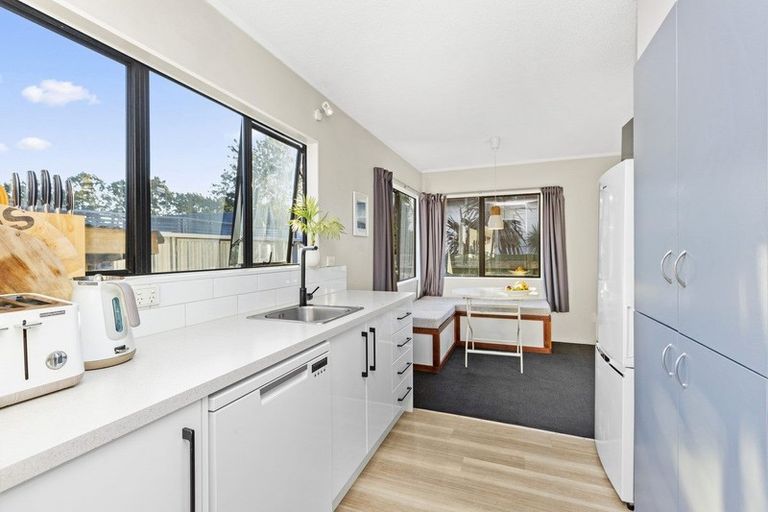 Photo of property in 20a Huia Avenue, Forest Lake, Hamilton, 3200