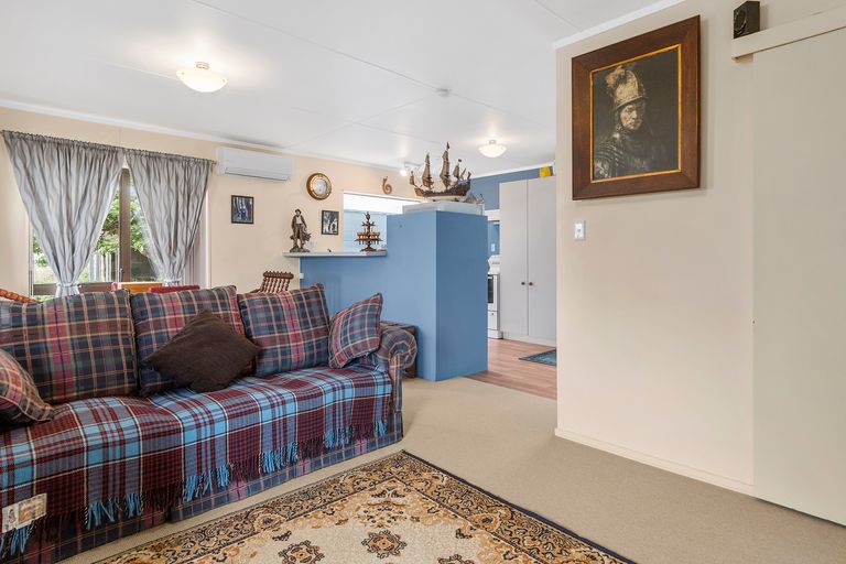 Photo of property in 10 Snowden Street, Ohauiti, Tauranga, 3112