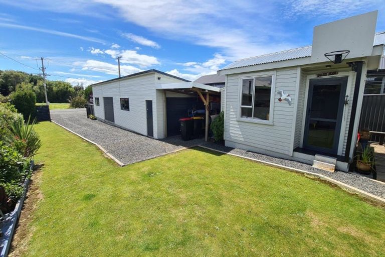 Photo of property in 11 Church Street, Riverton/aparima, Riverton, 9822