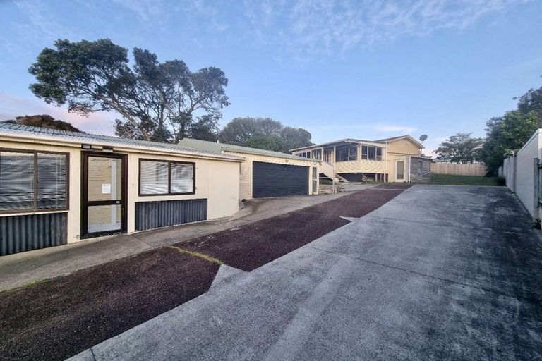 Photo of property in 4 Brian Crescent, Stanmore Bay, Whangaparaoa, 0932