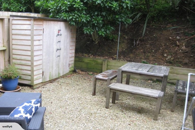 Photo of property in 11/8 Thatcher Crescent, Crofton Downs, Wellington, 6035