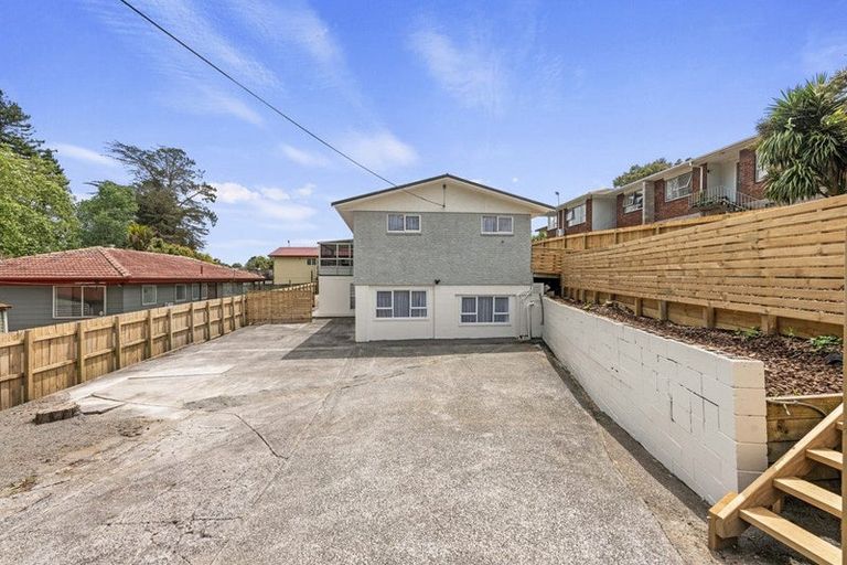 Photo of property in 104 Parrs Cross Road, Sunnyvale, Auckland, 0612