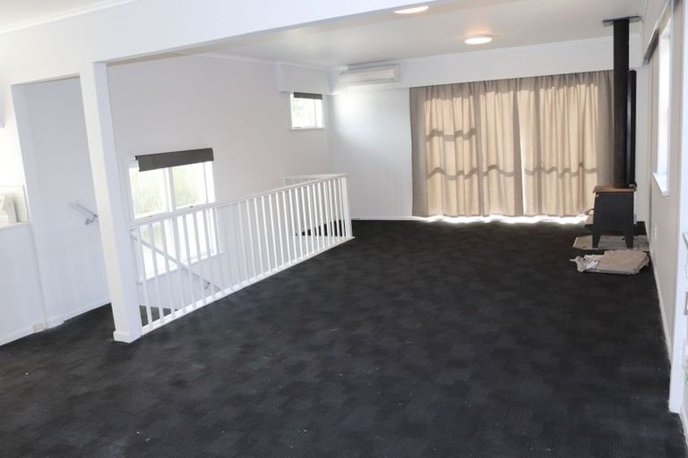 Photo of property in 579 East Coast Road, Browns Bay, Auckland, 0630