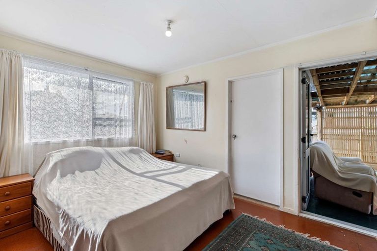 Photo of property in 70 Helena Street, Massey, Auckland, 0614