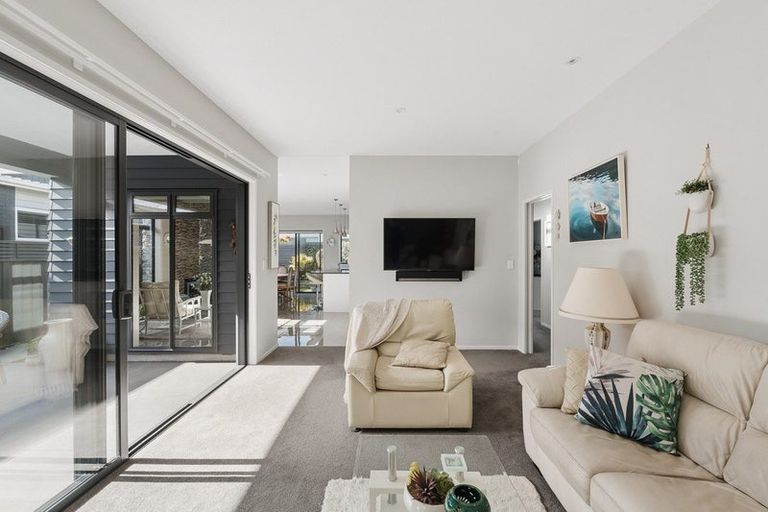 Photo of property in 37 Coast Boulevard, Papamoa Beach, Papamoa, 3118