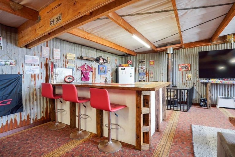 Photo of property in 381 Bay Road, West Plains, Invercargill, 9879