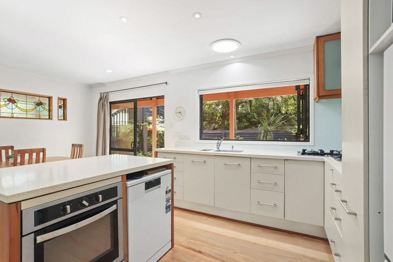 Photo of property in 104 Konini Road, Titirangi, Auckland, 0604