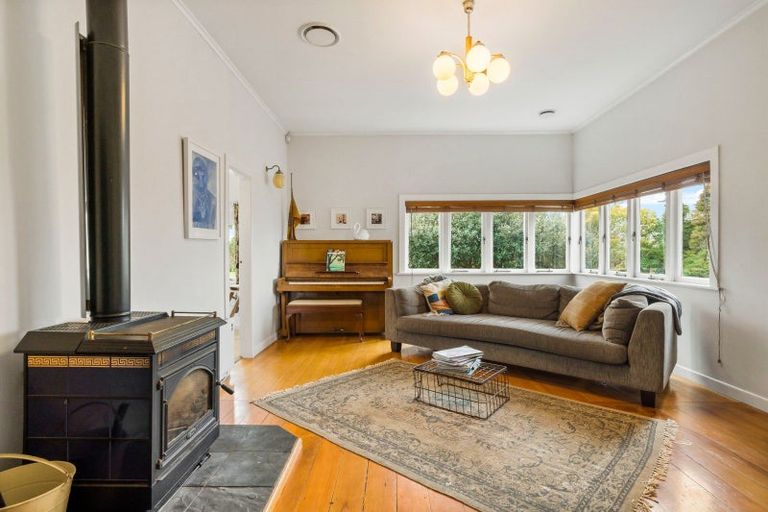 Photo of property in 623 State Highway 16, Kumeu, 0891