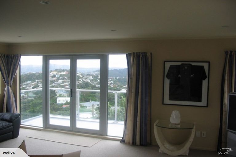 Photo of property in 4 Lyons Crescent, Strathmore Park, Wellington, 6022