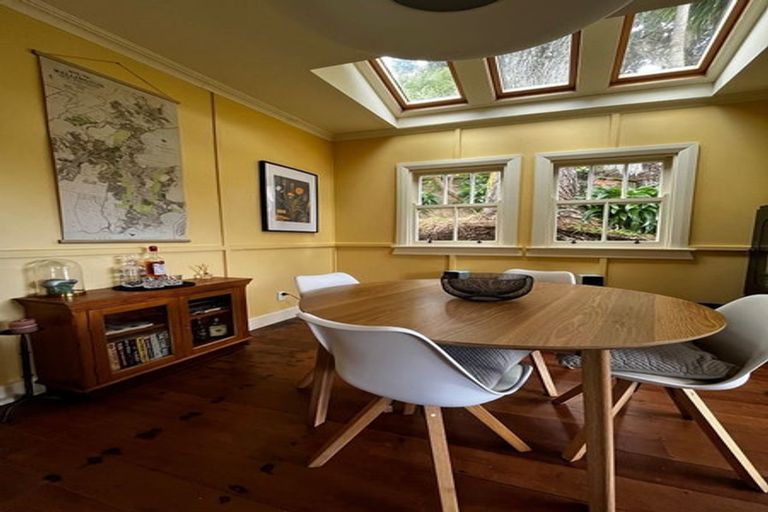 Photo of property in 35 Glenbervie Terrace, Thorndon, Wellington, 6011