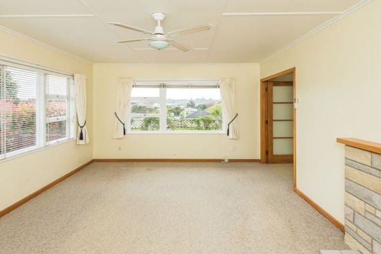 Photo of property in 11 Toi Street, Tawhero, Whanganui, 4501