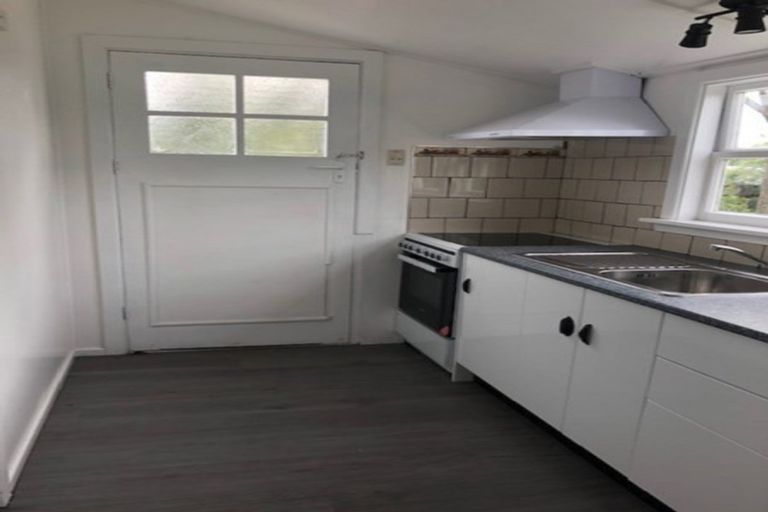 Photo of property in 28 Wilkin Street, Rotherham, 7379